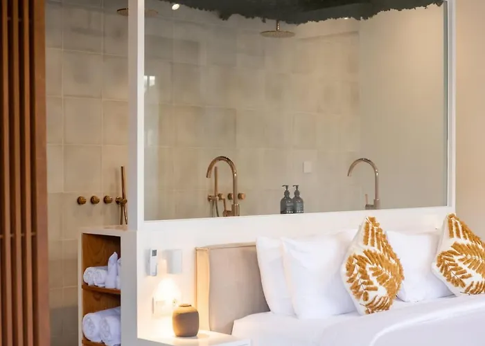 Berawa Luxury Retreat - The Cruise チャングー